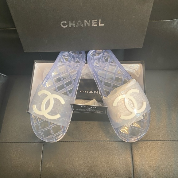 🔥🔥Chanel slides hot sale🔥🔥 - Picture 2 of 5